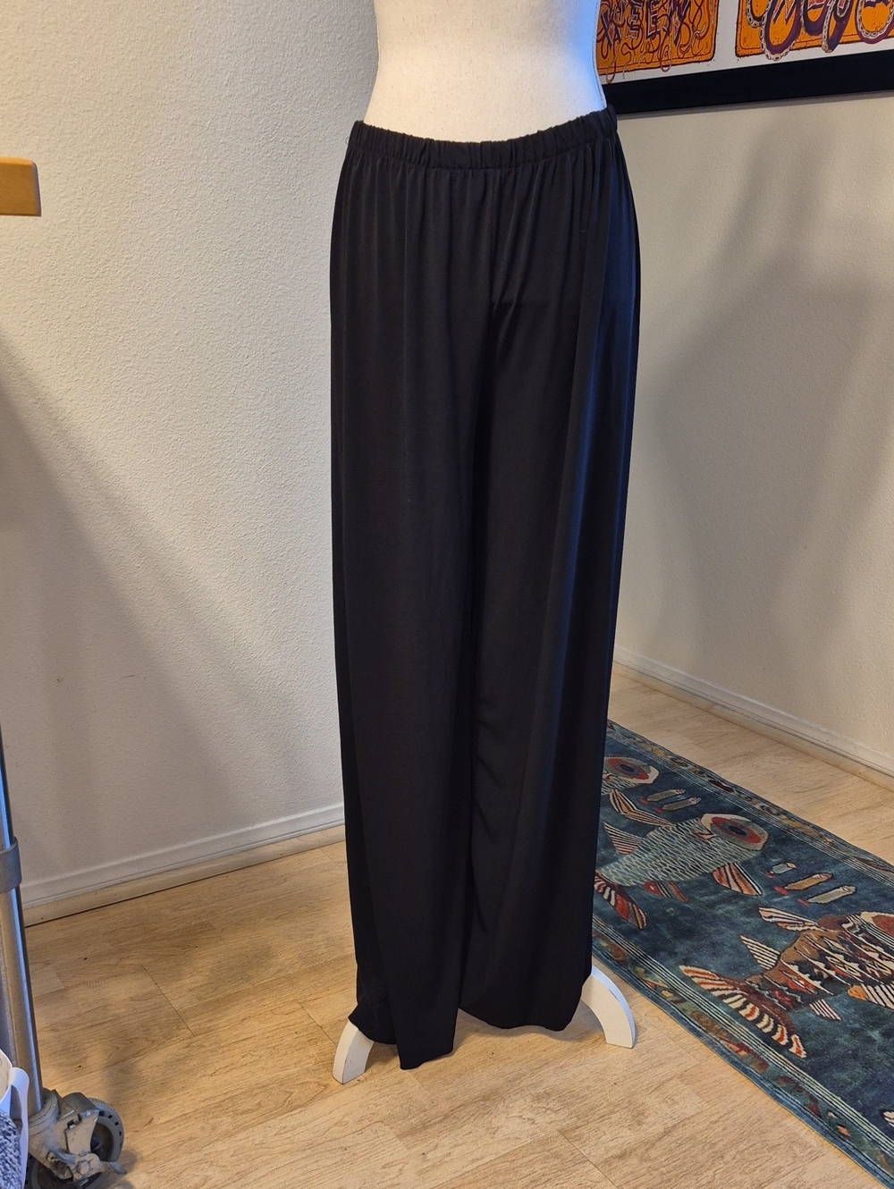 Black Flowy Loose Leg Pants Thin Material Elastic Waistband